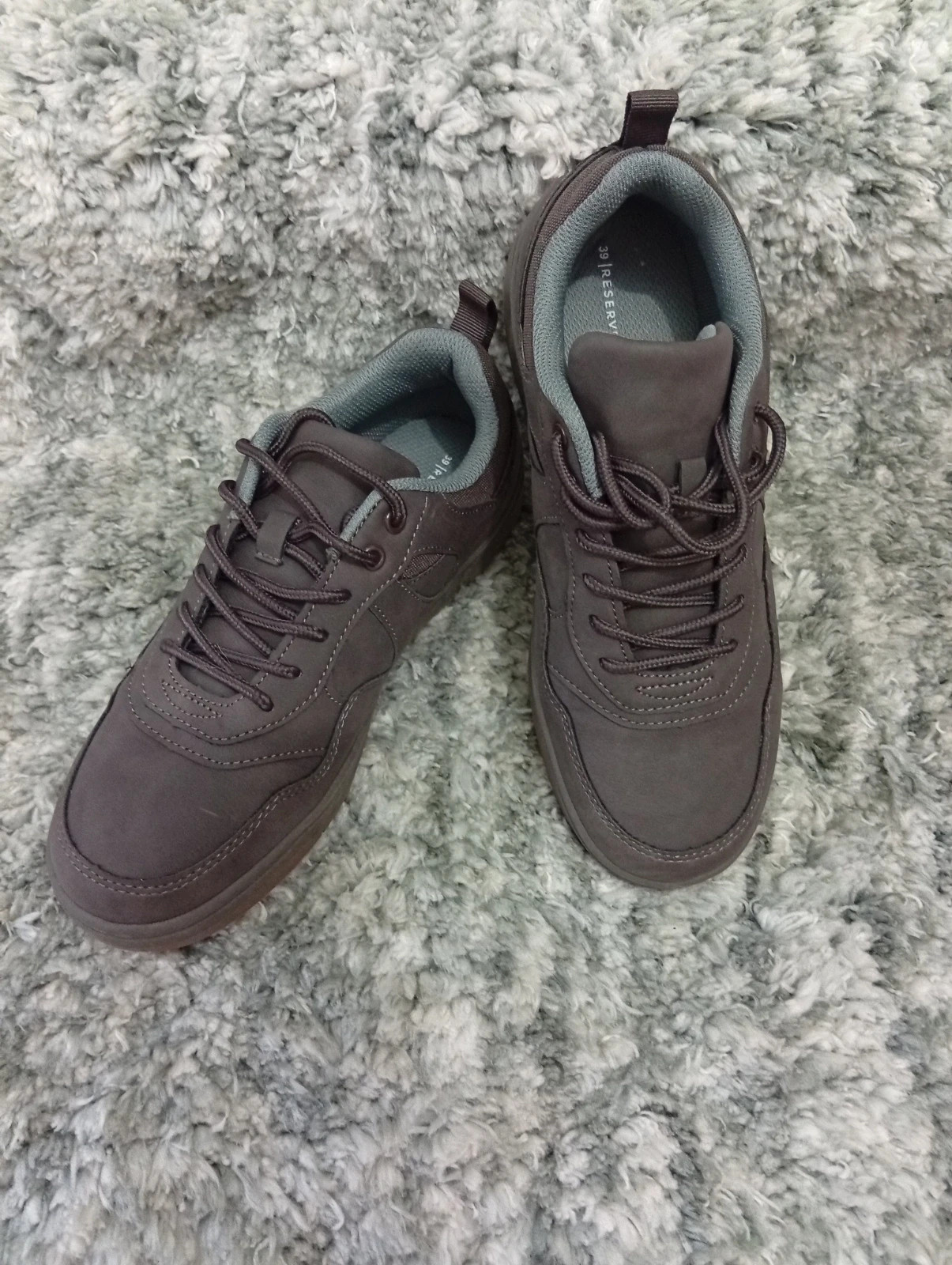 Women’s sneakers – Size 39, Comfortable and practical shoes, perfect for autumn and winter