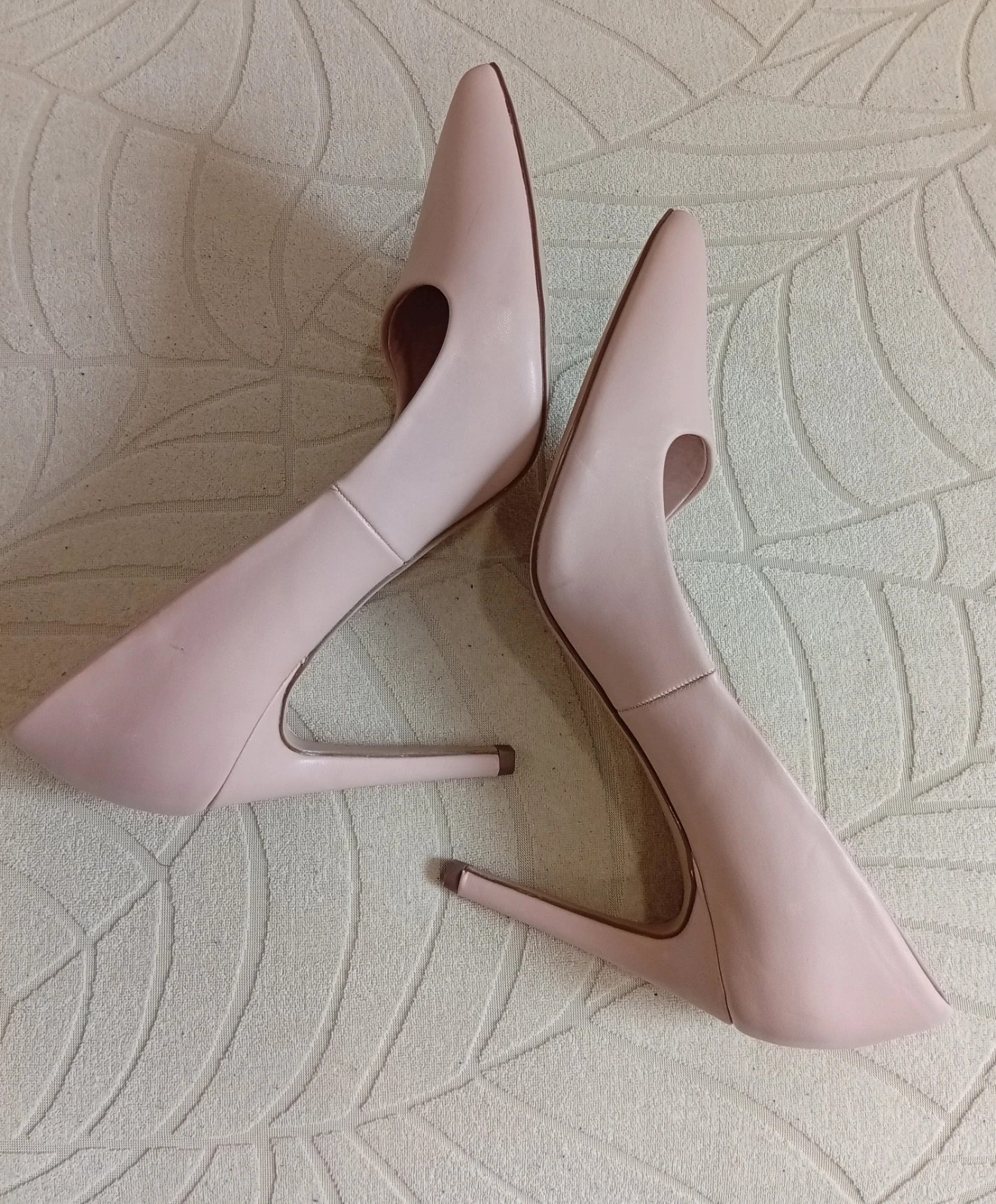 Cozy Elegant high heels – Size 40 Nude / blush pink color