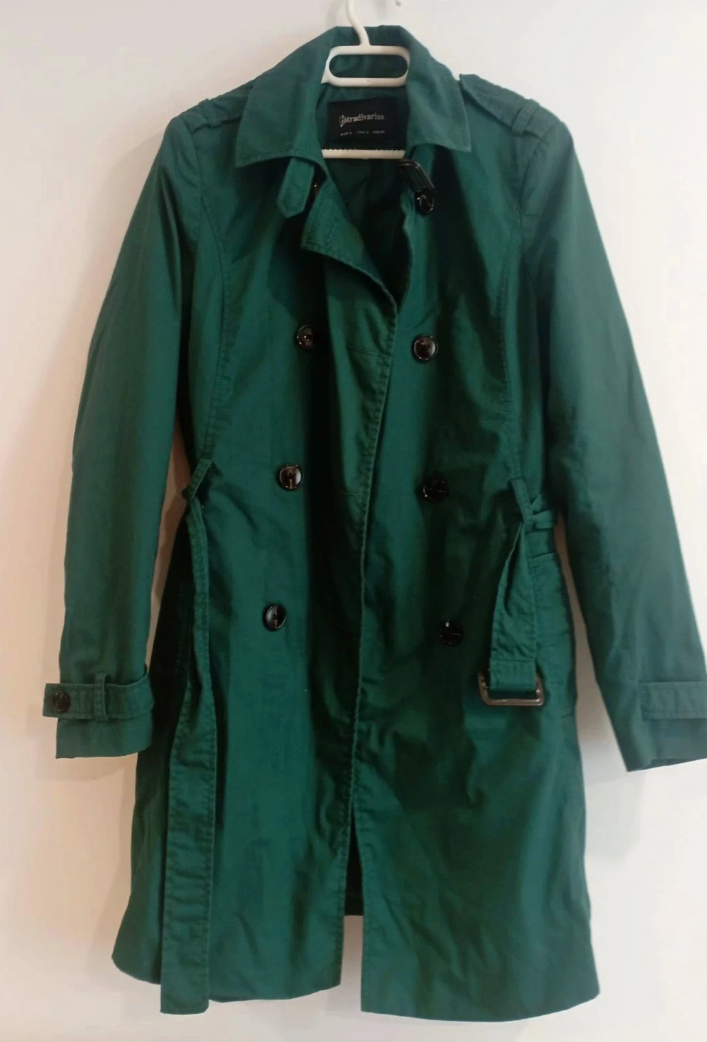 Green Stradivarius trench coat – Size S In very good condition, worn only a few times.