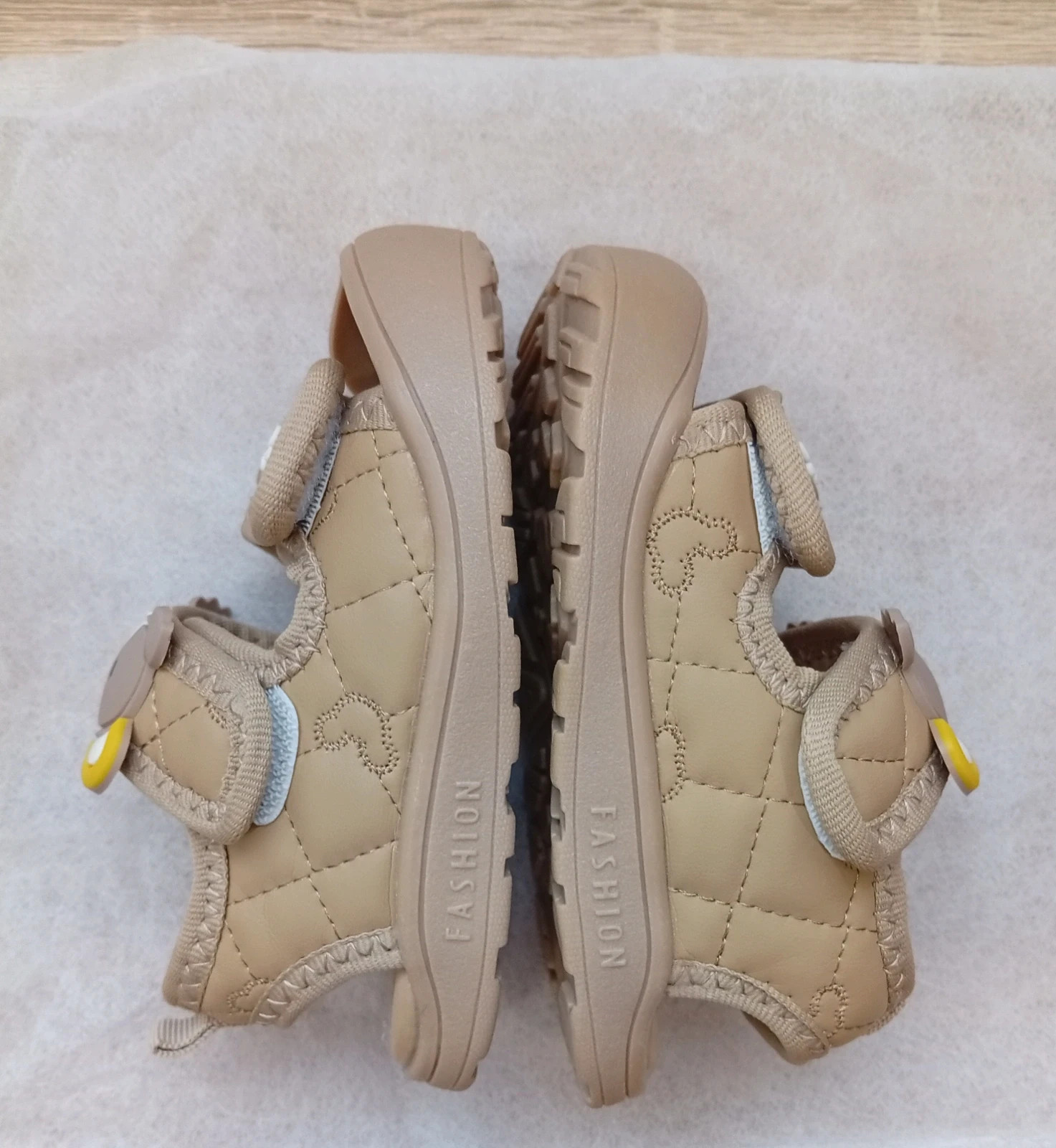Adorable baby sandals featuring a cute teddy bear design – My Fashion – taille 19 2