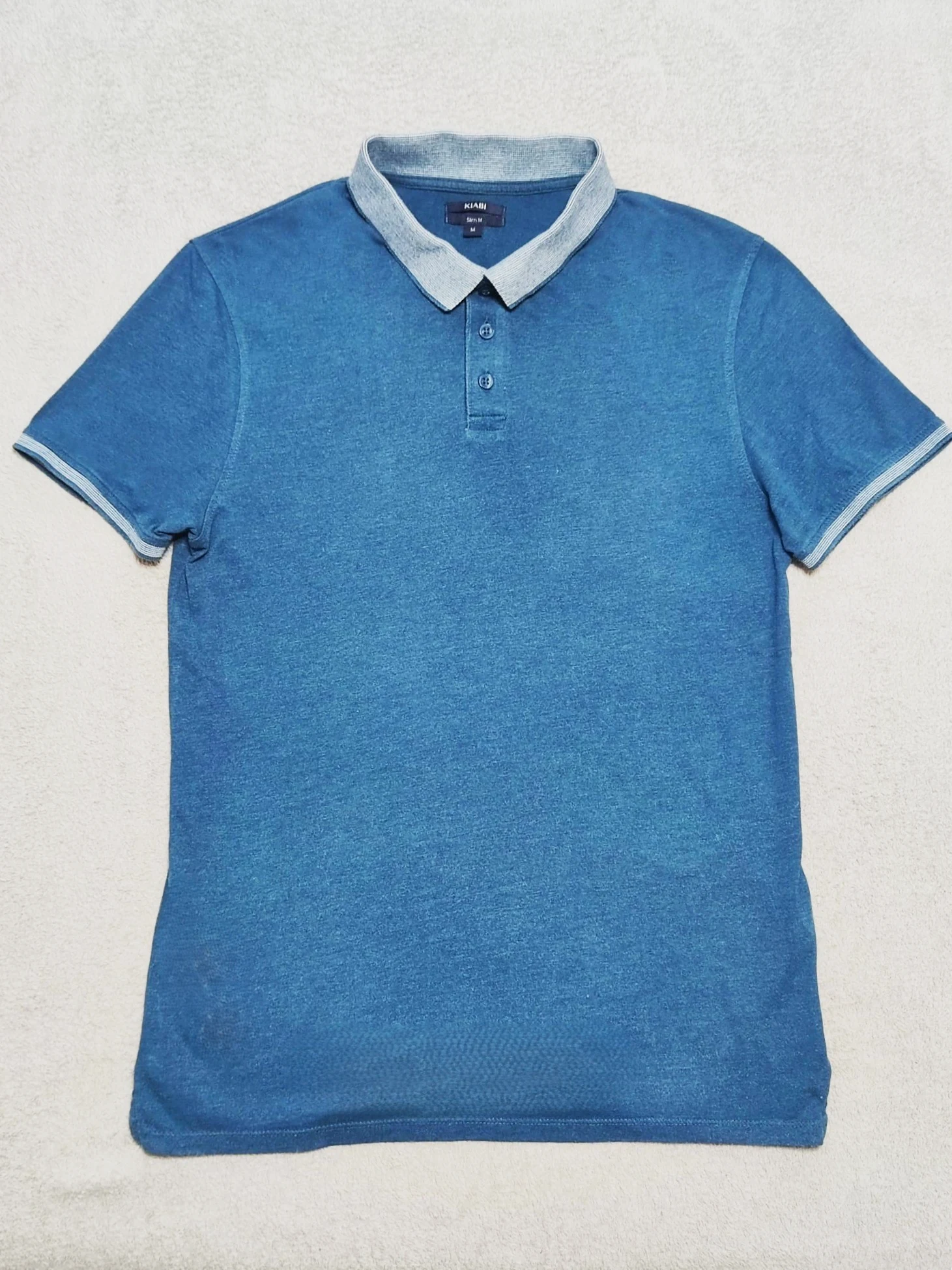 Polo Kiabi bleu taille M slim fit