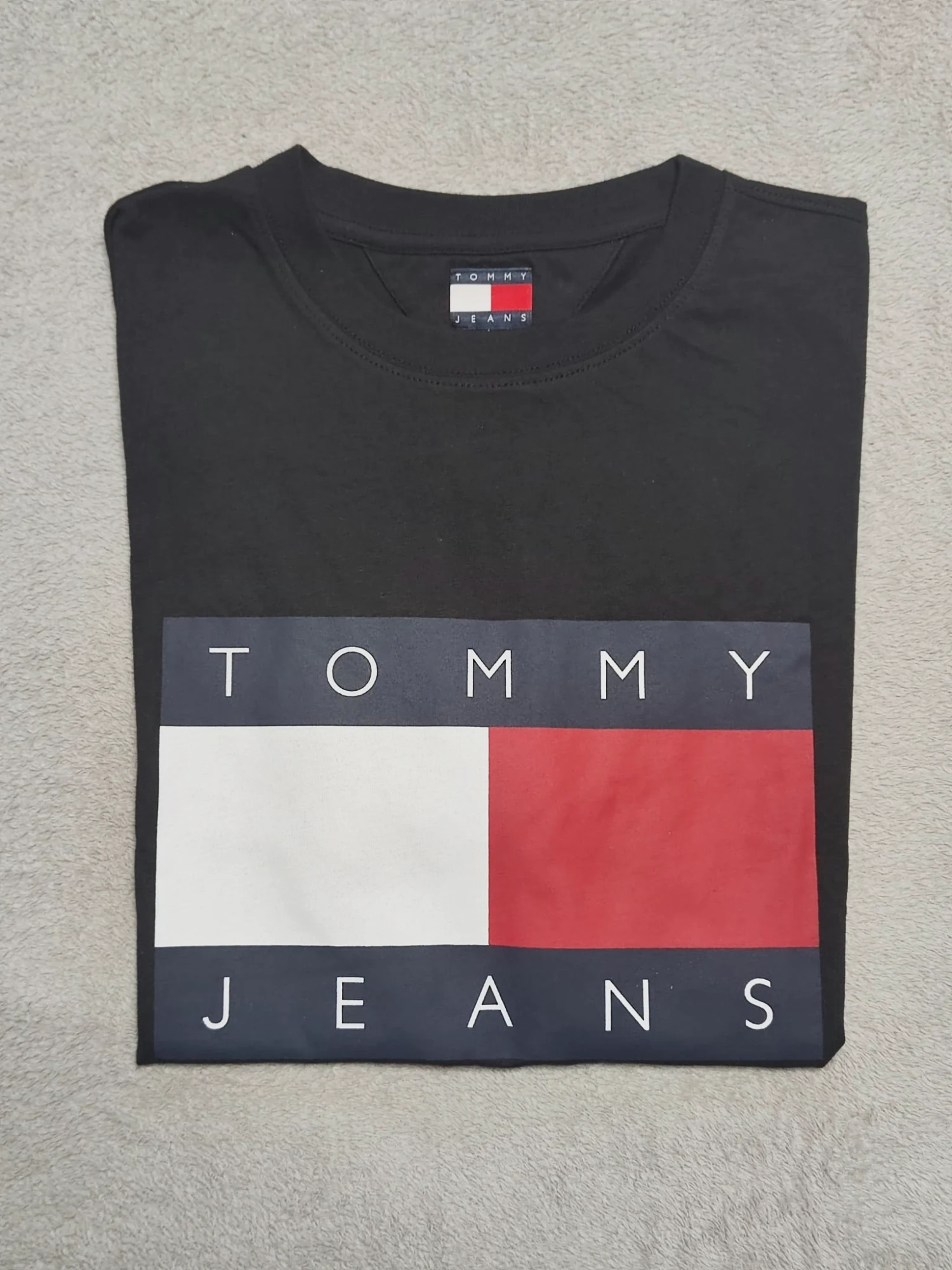 T-shirt Tommy Jeans Noir Logo