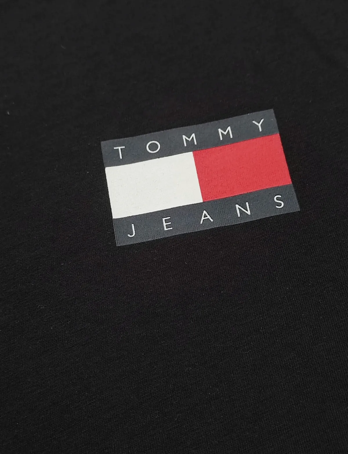 T-shirt Tommy Jeans Noir Logo Poitrine – tommy jeans – taille XL 2
