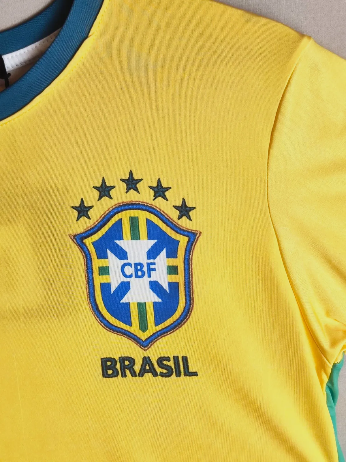 Maillot de football Brésil CBF jaune – made in Italy – taille L 4