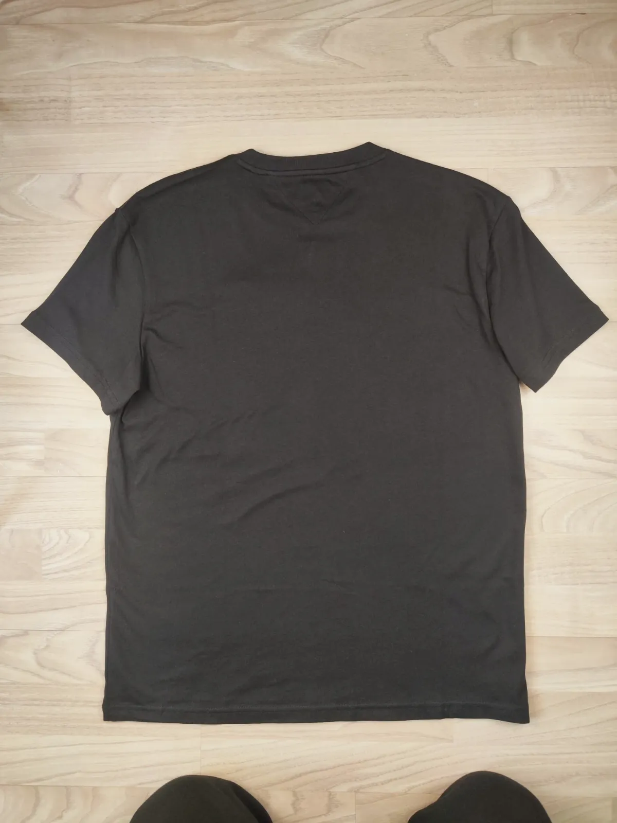 T-shirt noir Tommy Jeans taille M – Tommy Jeans – taille M 3