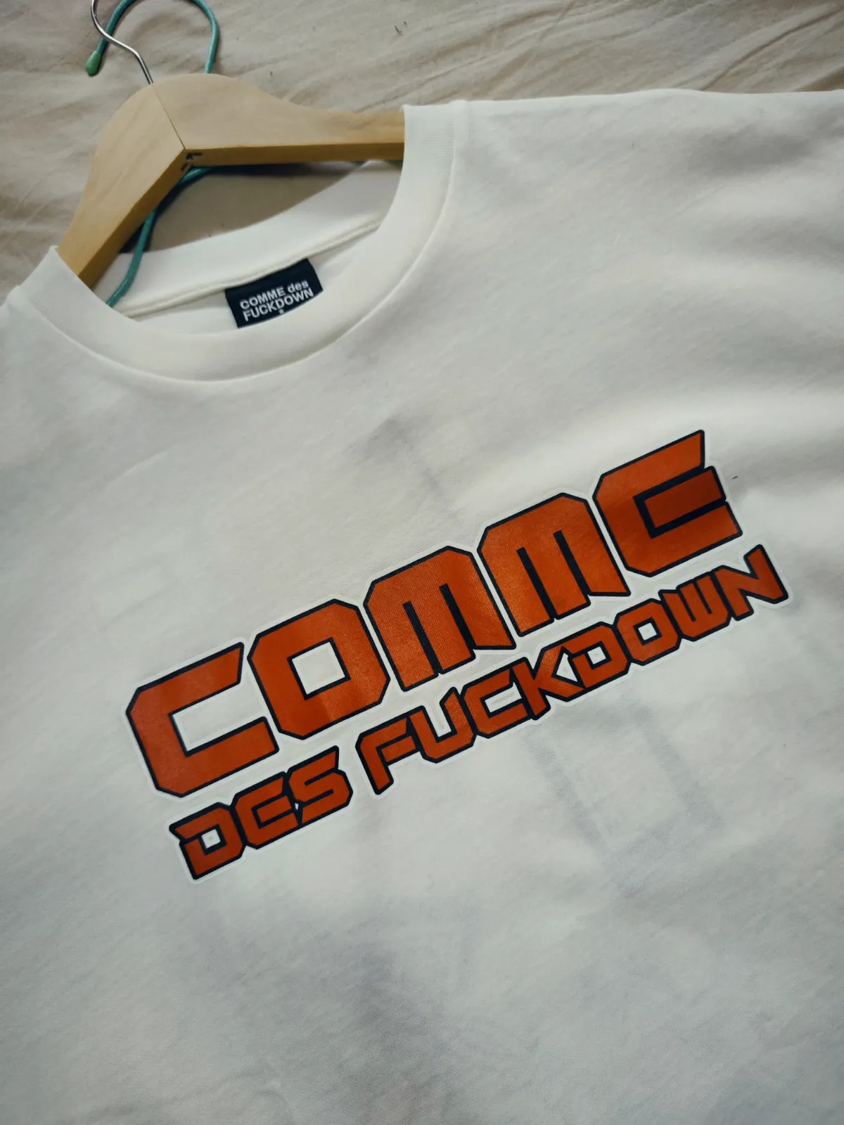 T-shirt blanc Comme des Fuckdown – Comme des Fuckdown – taille M 2