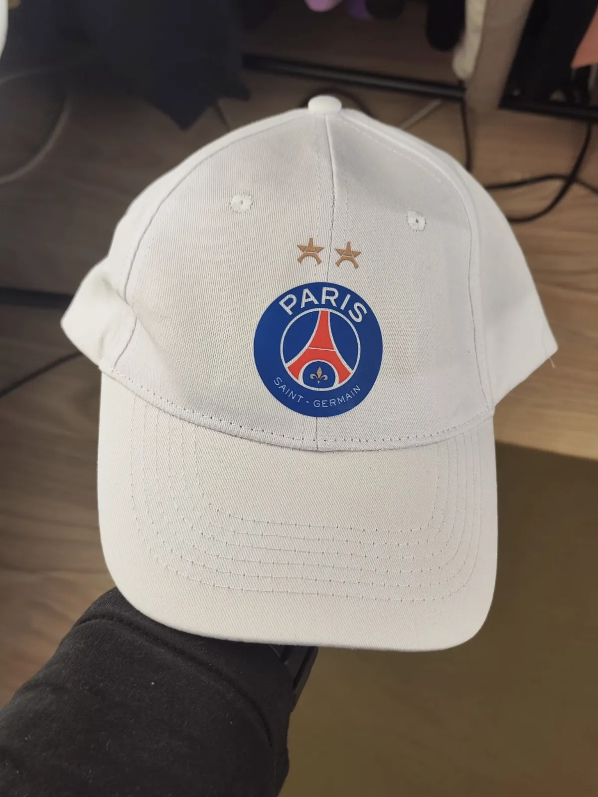 Casquette blanche Paris – pas de marque – taille Taille unique 2