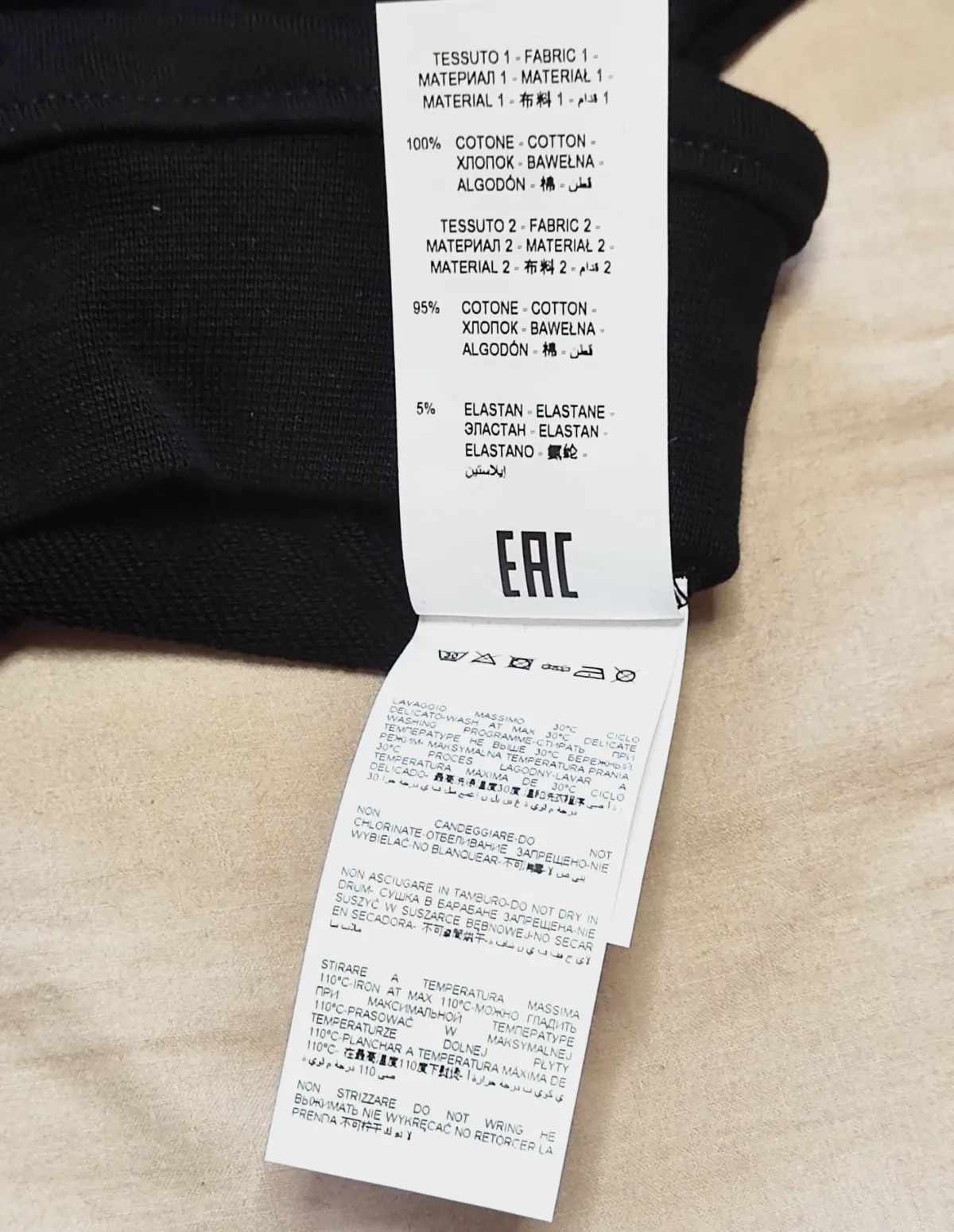 Sweat-shirt cropped Comme des Fuckdown noir – Comme des Fuckdown – taille XS 9