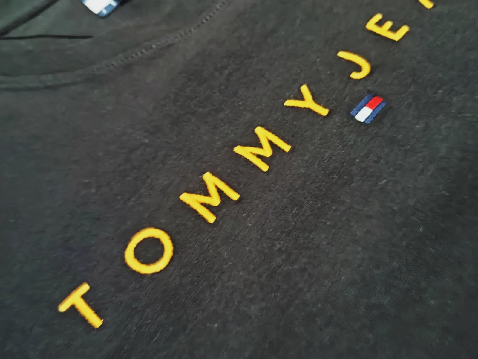 T-shirt noir Tommy Jeans avec logo brodé – Tommy Jeans – taille XL 3
