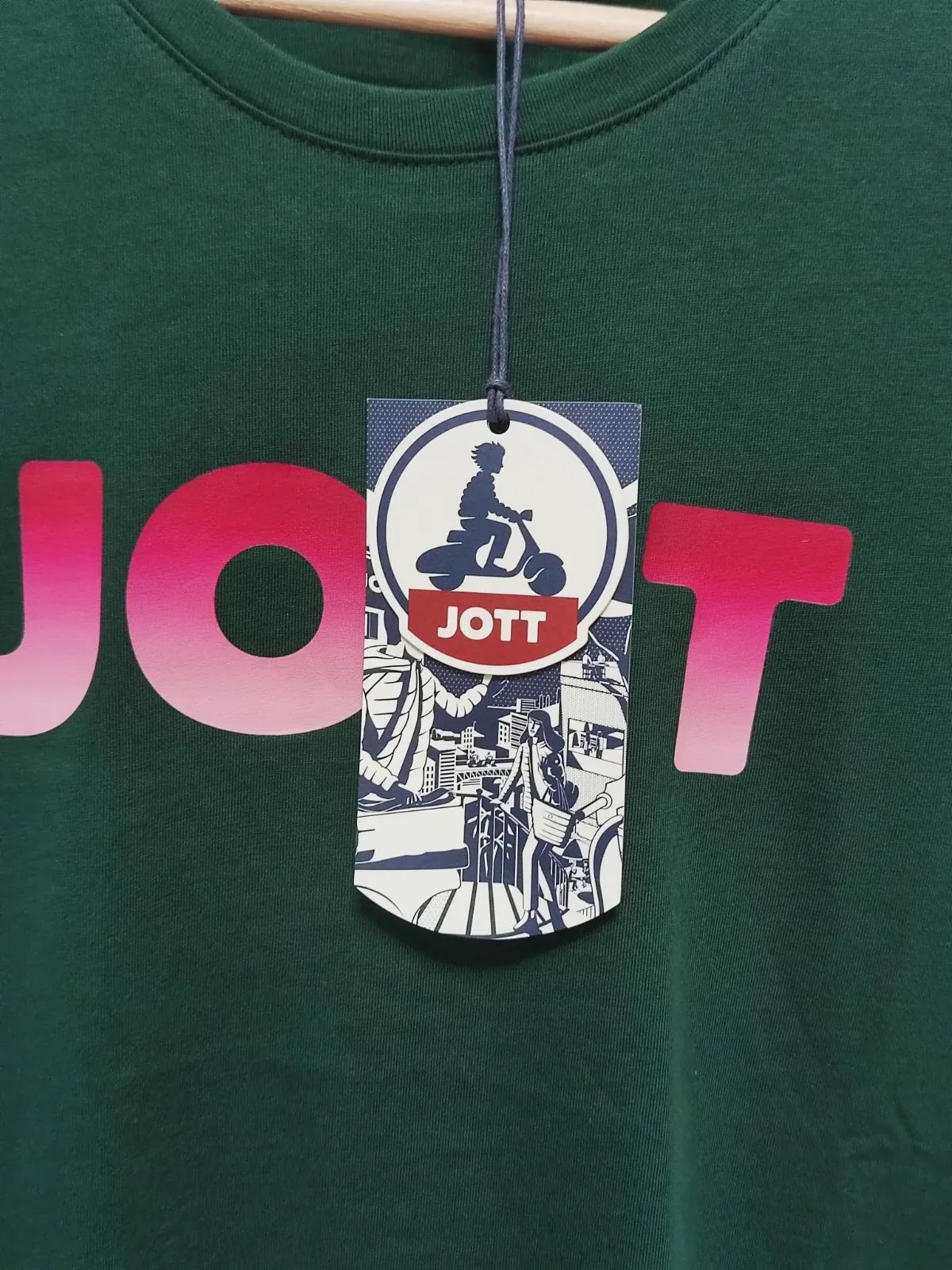 T-shirt Jott vert imprimé dégradé rose – JOTT – taille M 3