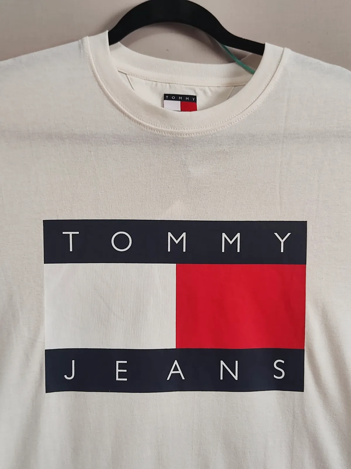 T-shirt blanc Tommy Jeans taille M – Tommy Hilfiger – taille M 2