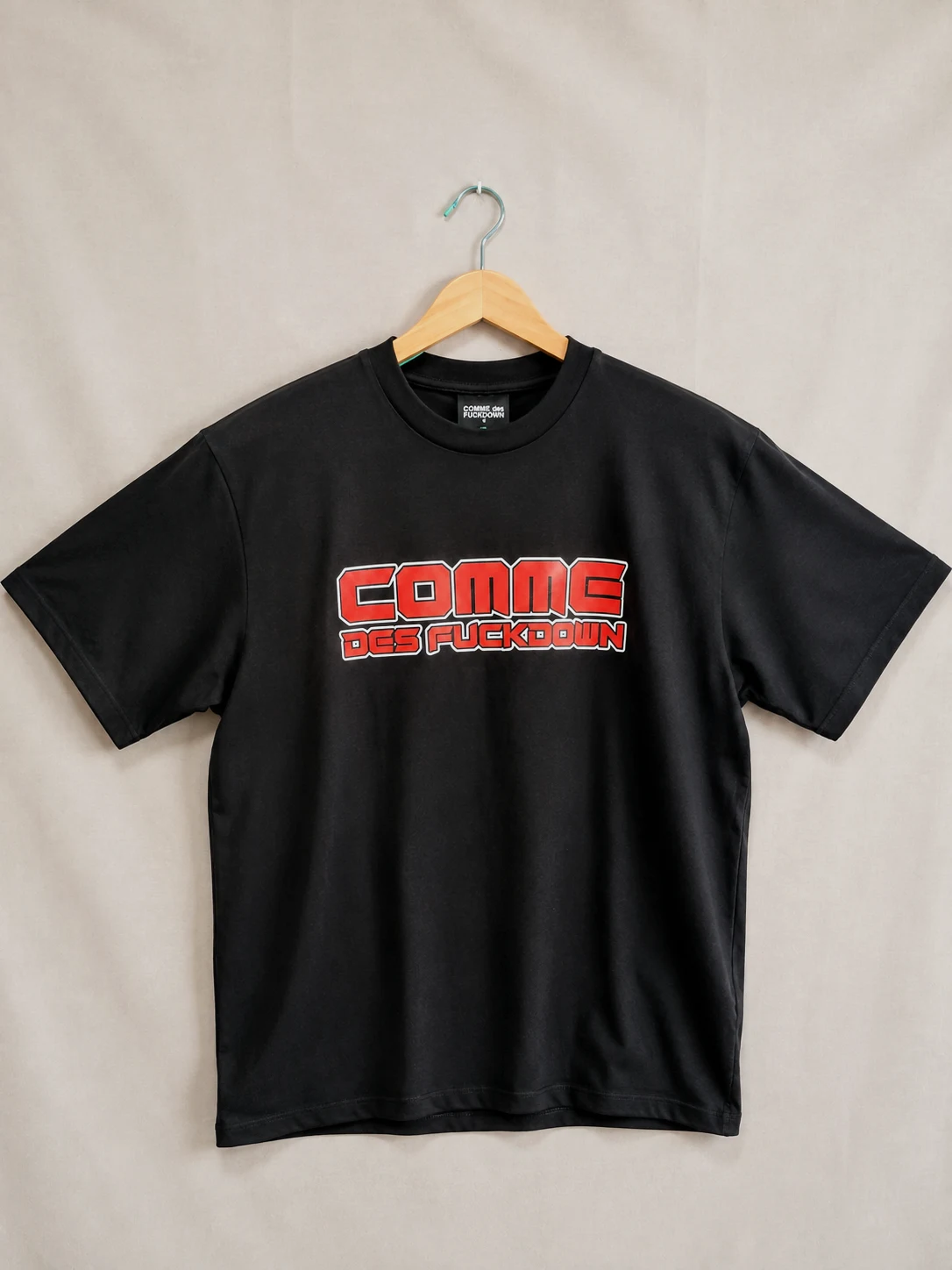 T-shirt noir imprimé Comme des Fuckdown