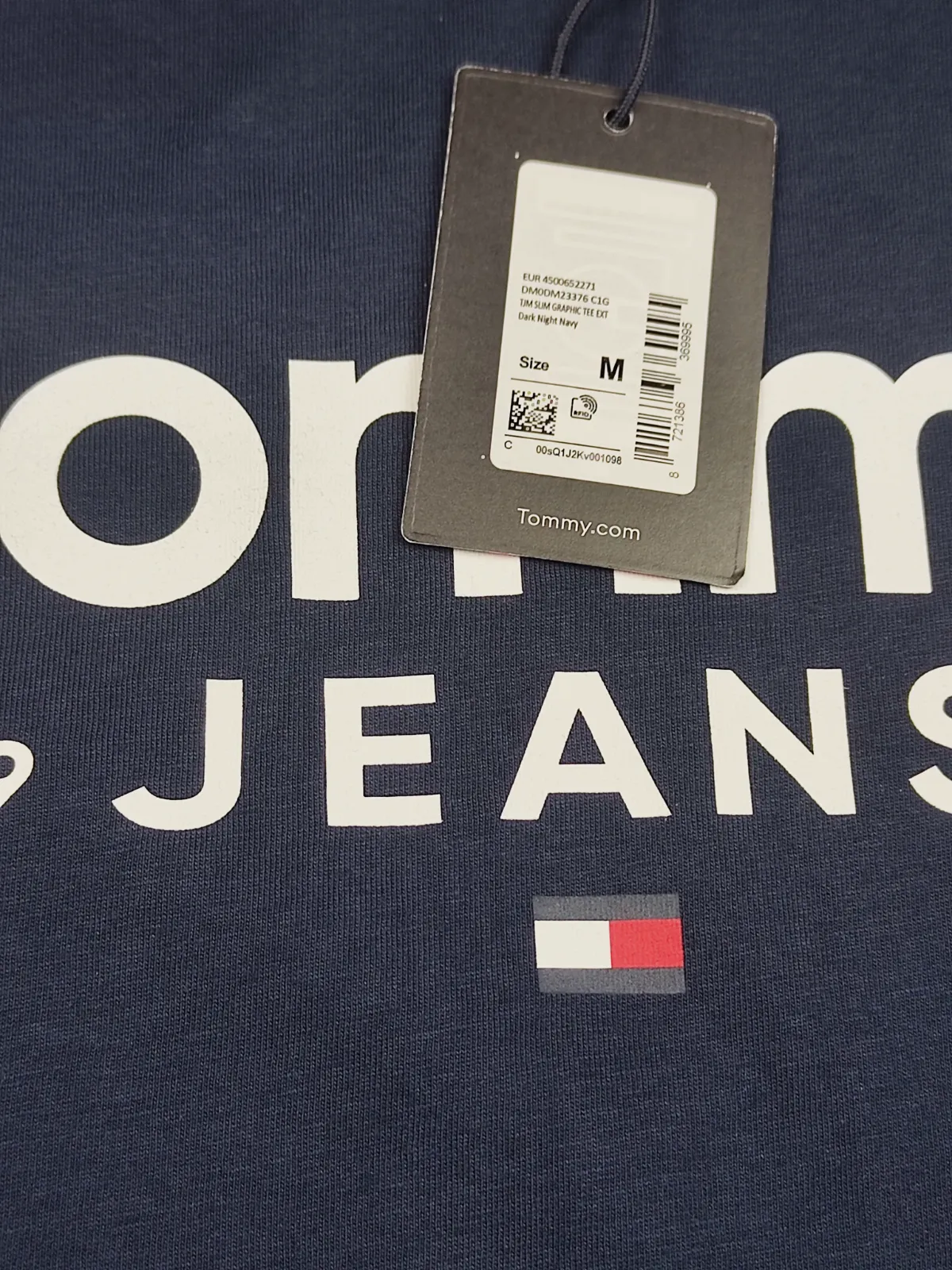 T-shirt bleu marine Tommy Jeans taille M – Tommy Hilfiger – taille M 4