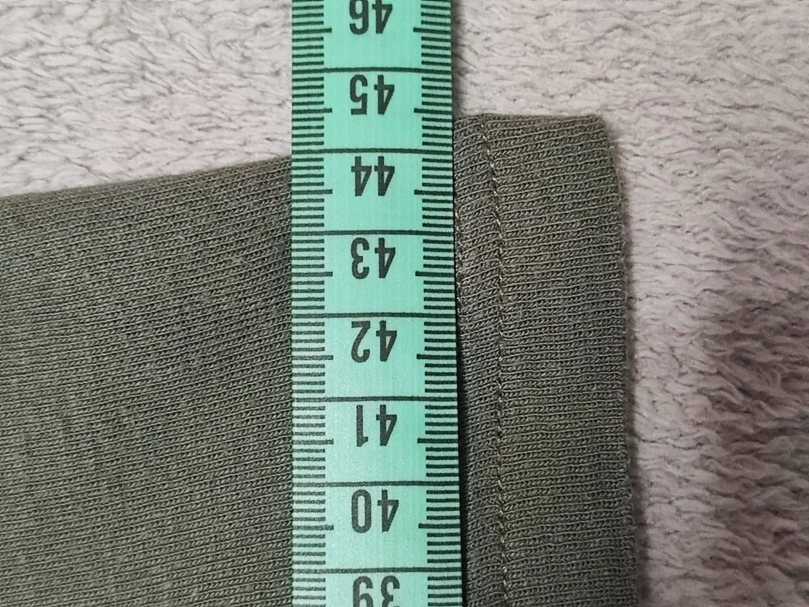 T-shirt vert kaki Leo Minor taille 104 – Leo Minor – taille L 4