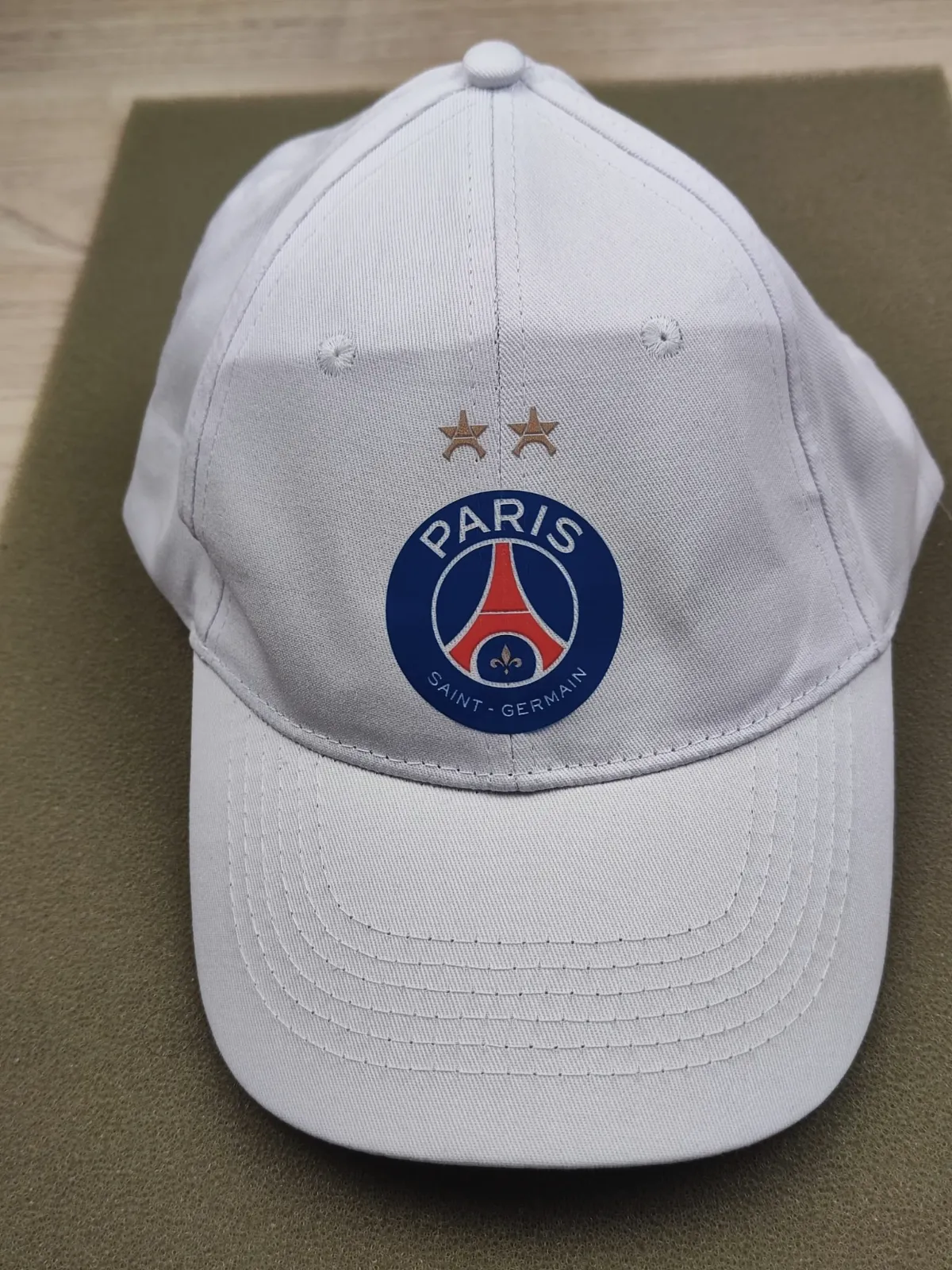 Casquette blanche Paris – pas de marque – taille Taille unique 3