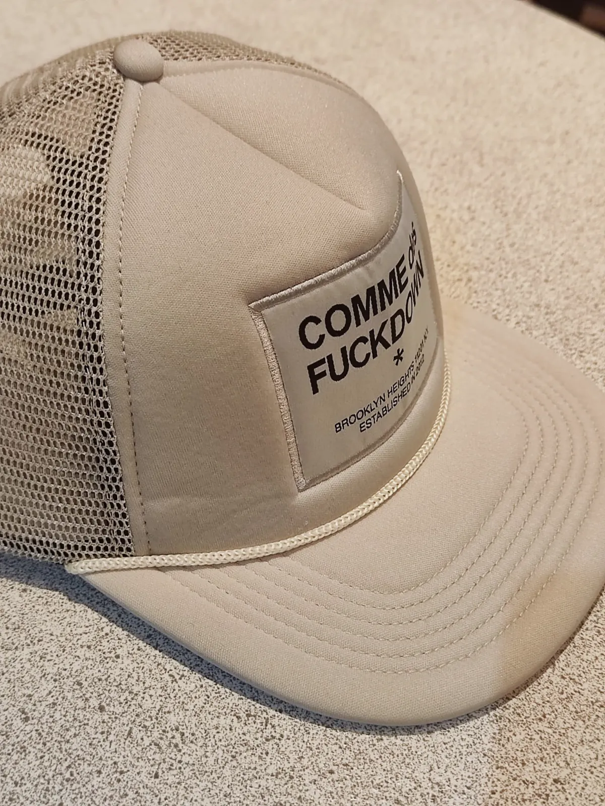 Casquette Trucker Comme des Fuckdown Beige – Comme des Fuckdown – taille Taille unique 2