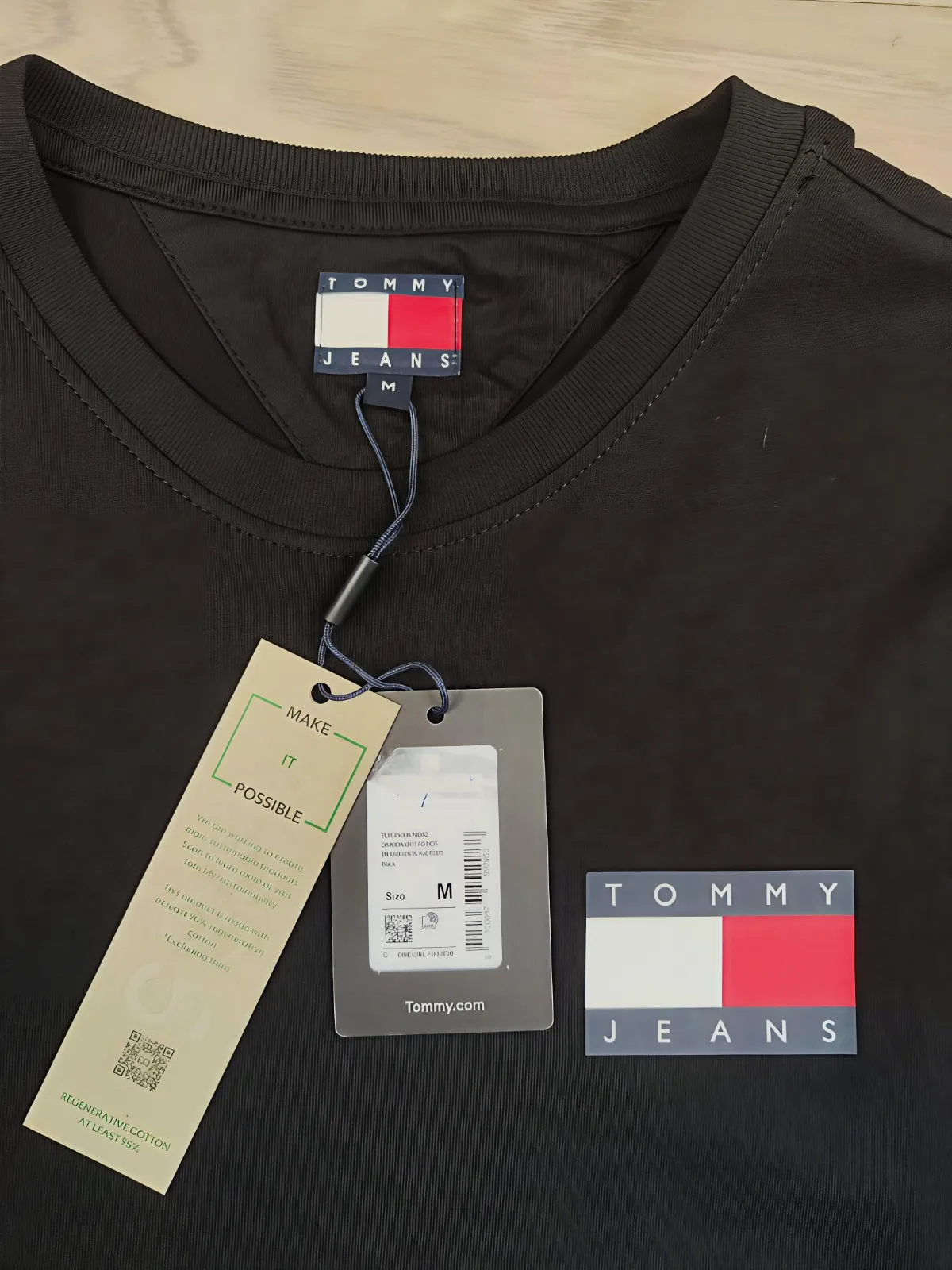 T-shirt noir Tommy Jeans avec logo – Tommy Jeans – taille M 2