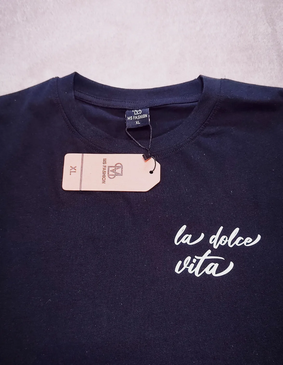 T-shirt noir imprimé La Dolce Vita MS Fashion taille XL – MS Fashion – taille XL 3