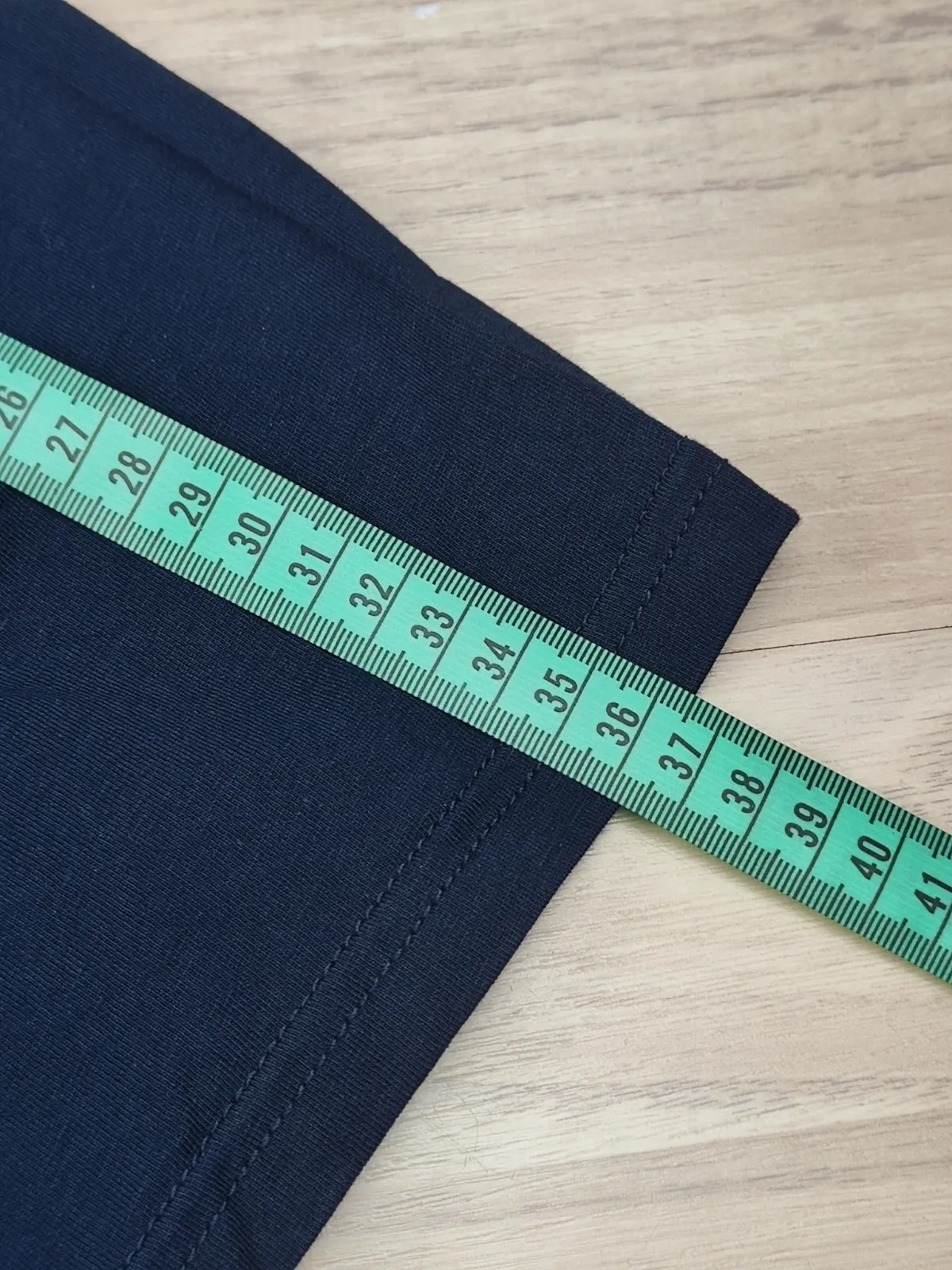 T-shirt bleu marine Tommy Jeans taille M – Tommy Hilfiger – taille M 6