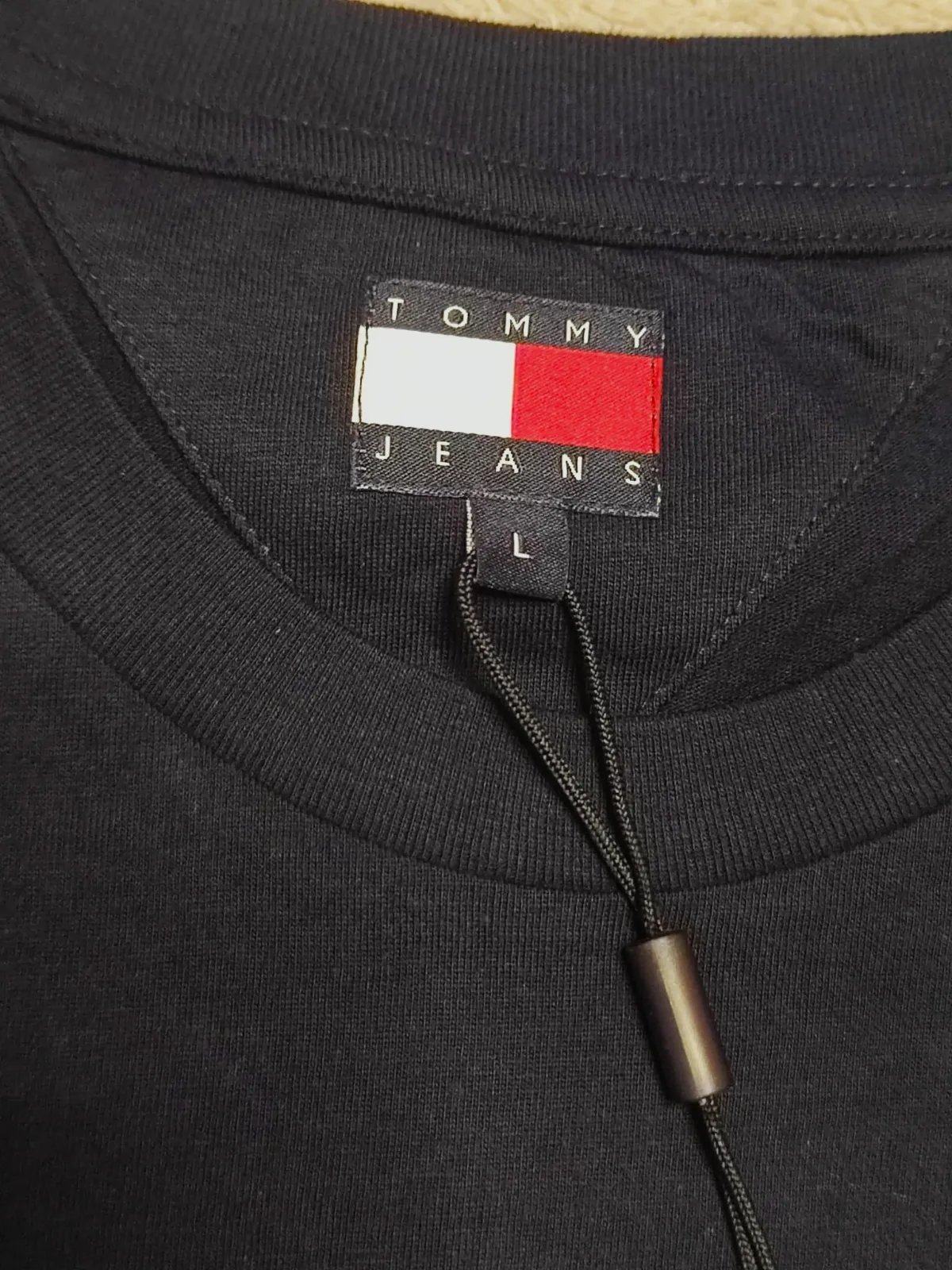 T-shirt Tommy Jeans Bleu Marine Imprimé Logo – Tommy Jeans – taille L 3