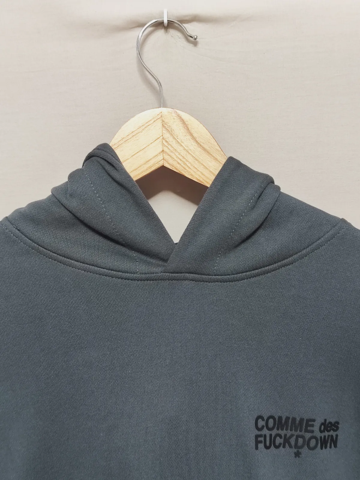 Sweat à capuche Comme des Fuckdown gris – Comme des Fuckdown – taille M 5