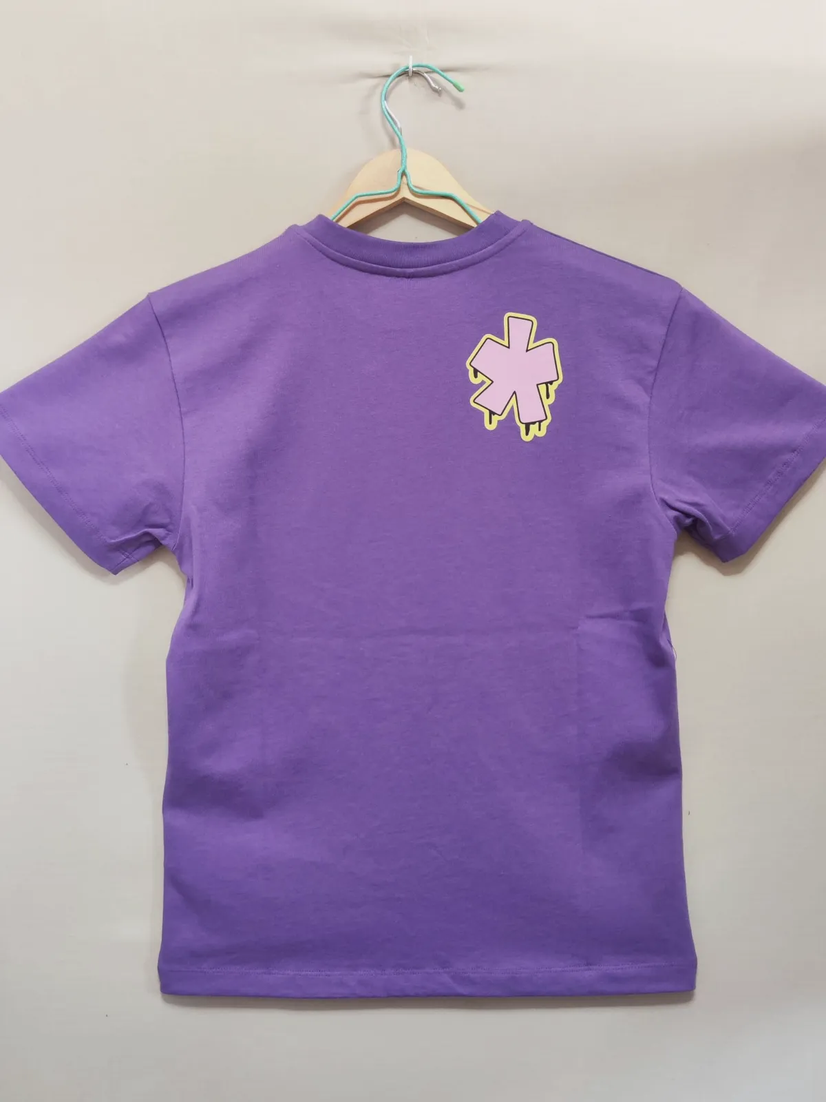 T-shirt violet Comme des Fuckdown imprimé graffiti – Comme des Fuckdown – taille XS 2