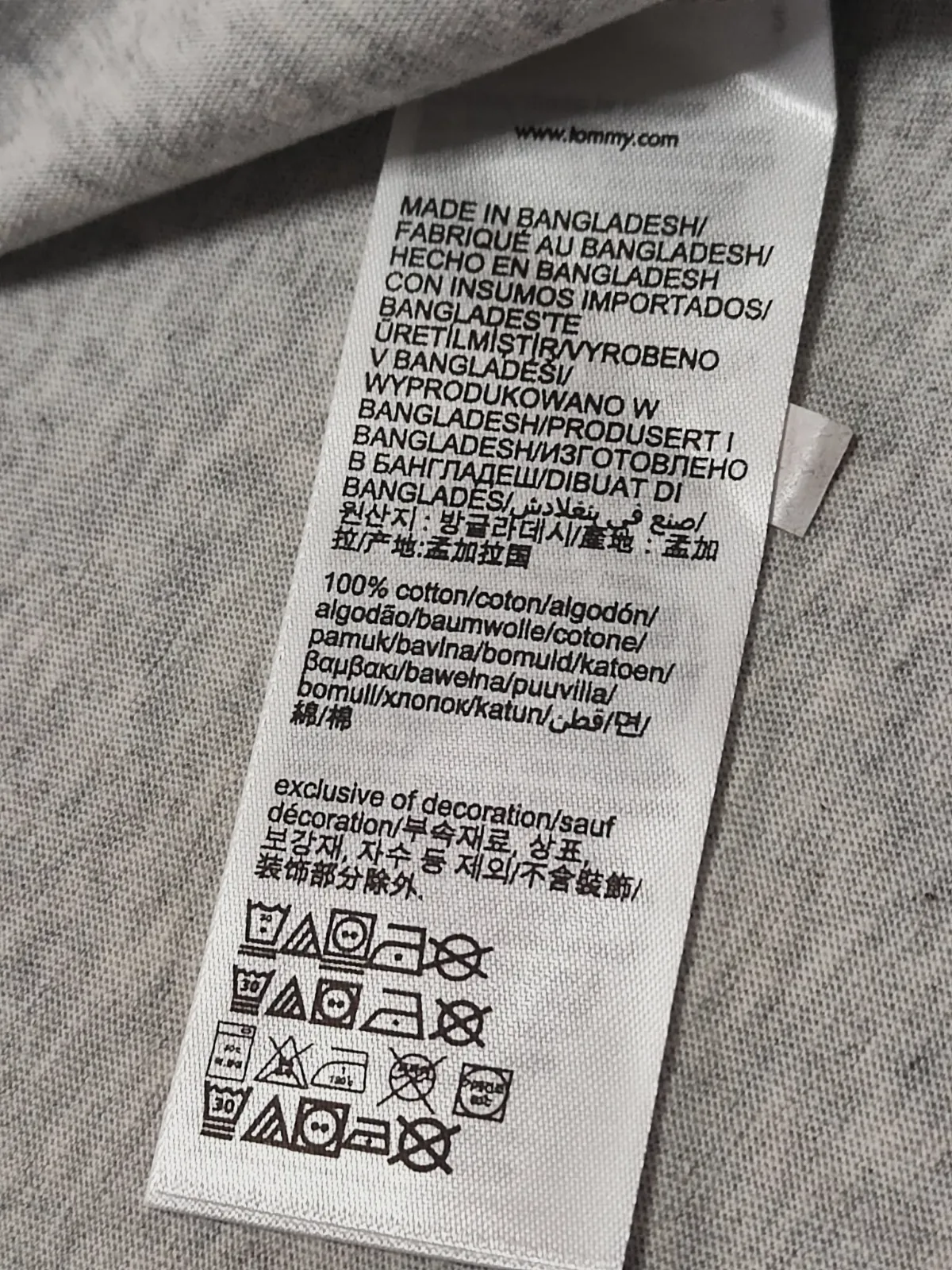 T-shirt Tommy Jeans gris clair à logo – Tommy Jeans – taille XL 4