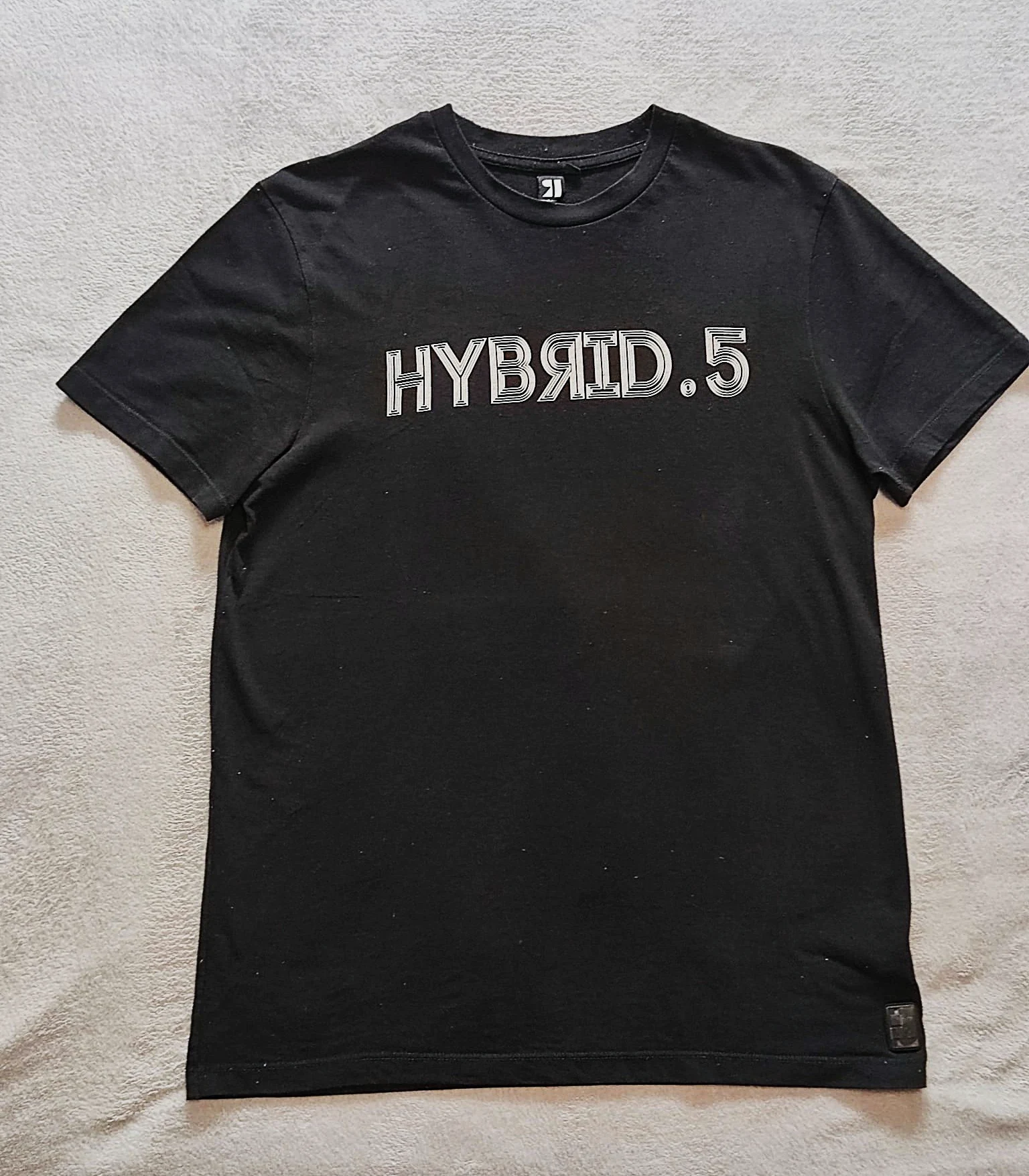 T-shirt noir imprimé Hybrid 5