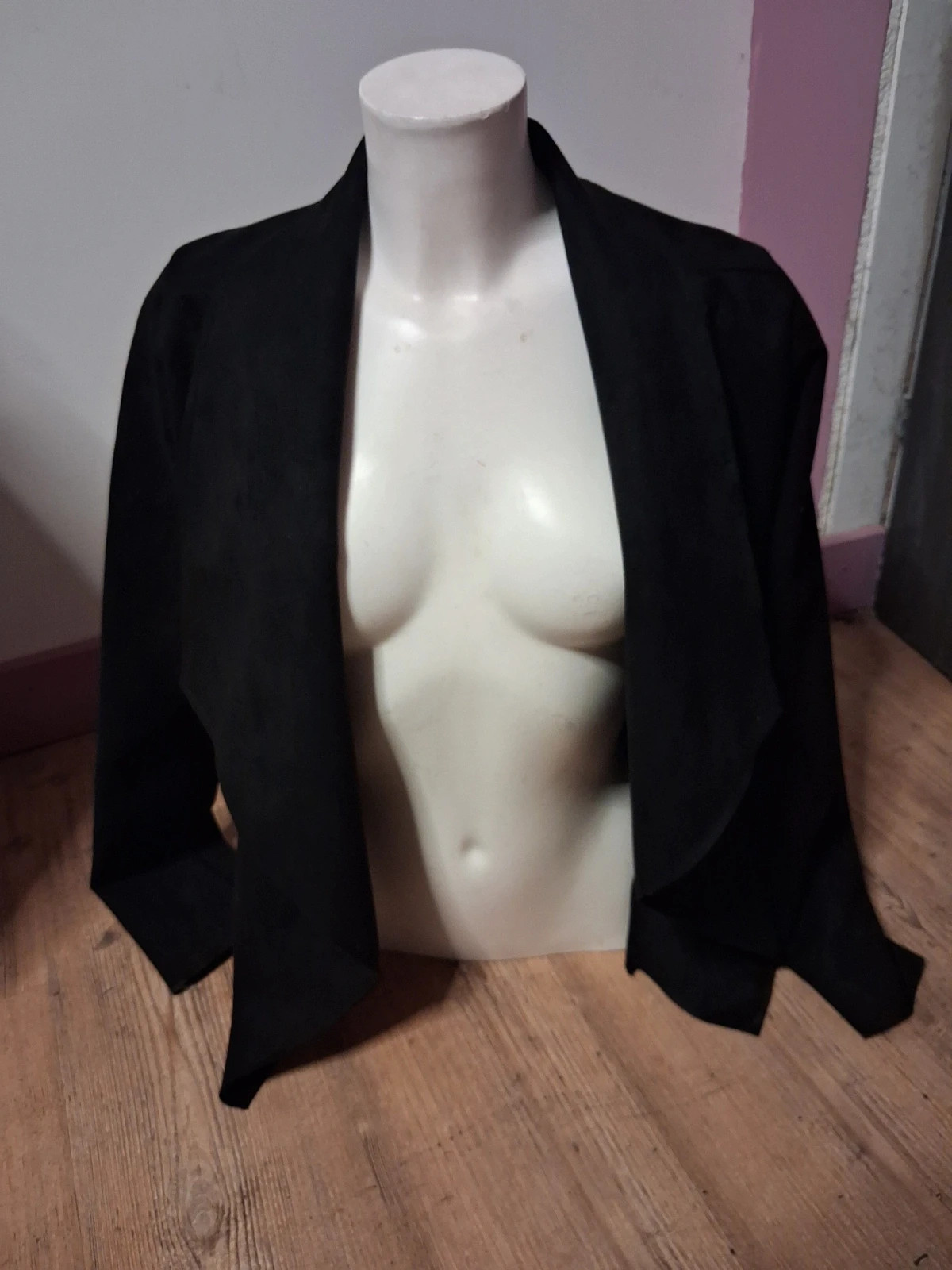 Veste fluide noire effet suédine – Neuve avec étiquette – Fabriquée en France