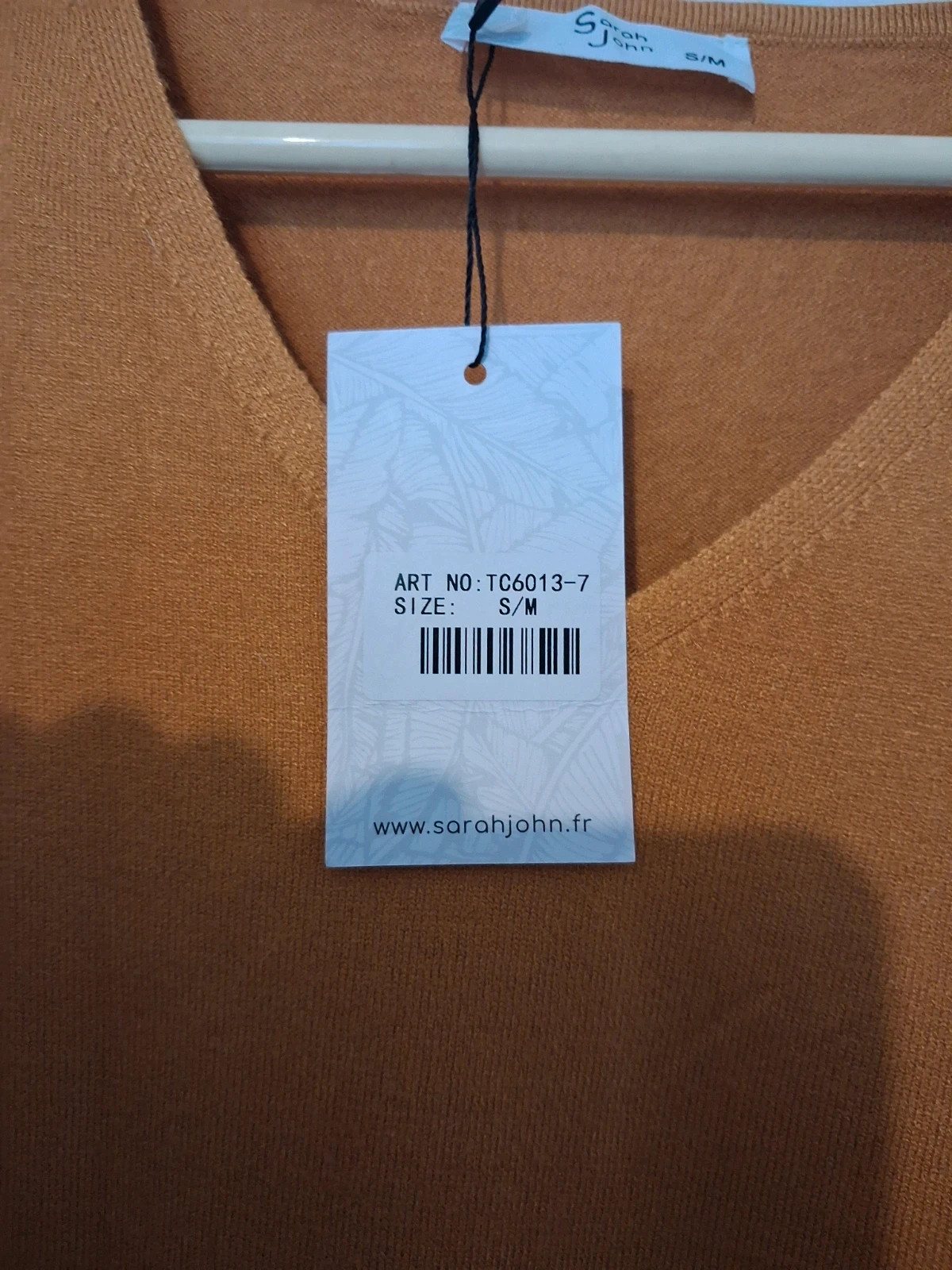 Pull col V sarah JOHN Neuf avec étiquette S/M (Prix Neuf 32€) – Sarah John – taille M / 38 / 10 4