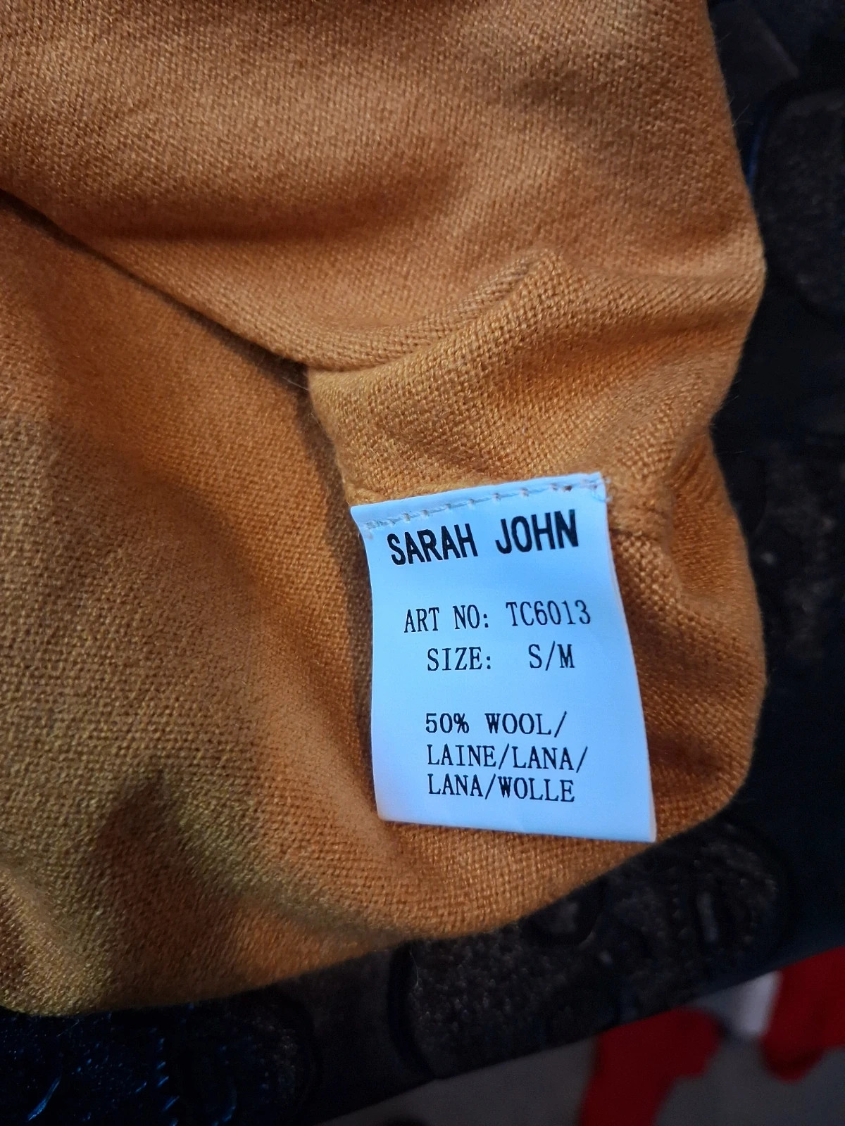 Pull col V sarah JOHN Neuf avec étiquette S/M (Prix Neuf 32€) – Sarah John – taille M / 38 / 10 5