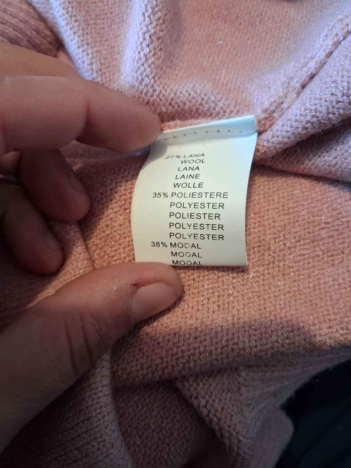 Pull col V sarah john Rose Neuf étiqueté TU (Prix Neuf 32€) – Sarah John – taille Taille unique 4