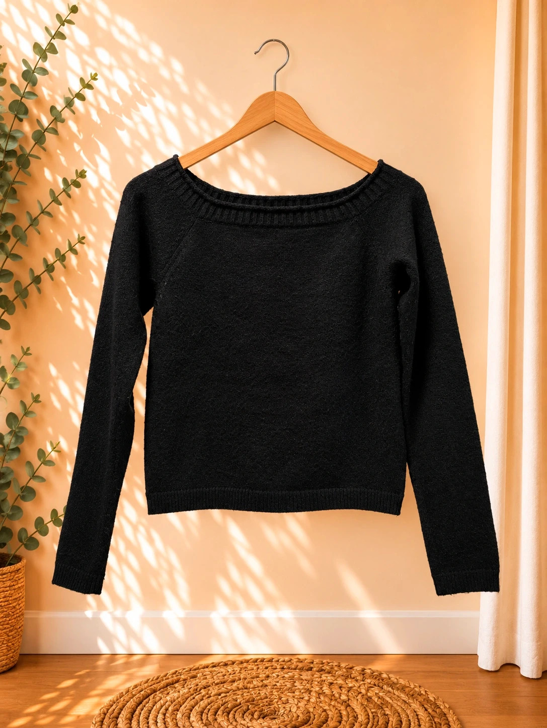 Pull noir Pimkie – Col bateau – Manches longues👩