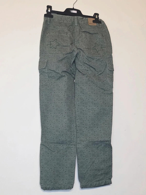 Pantalon cargo fille – Vert kaki à motifs🍀🍀 – Vertbaudet – taille 8 ans / 128 cm 4
