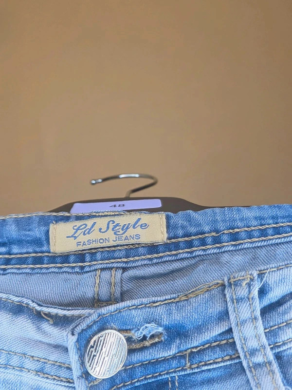 Jean déchiré bleu – T34 / XS 🍀🍀 – LD style – taille XS / 34 / 6 5