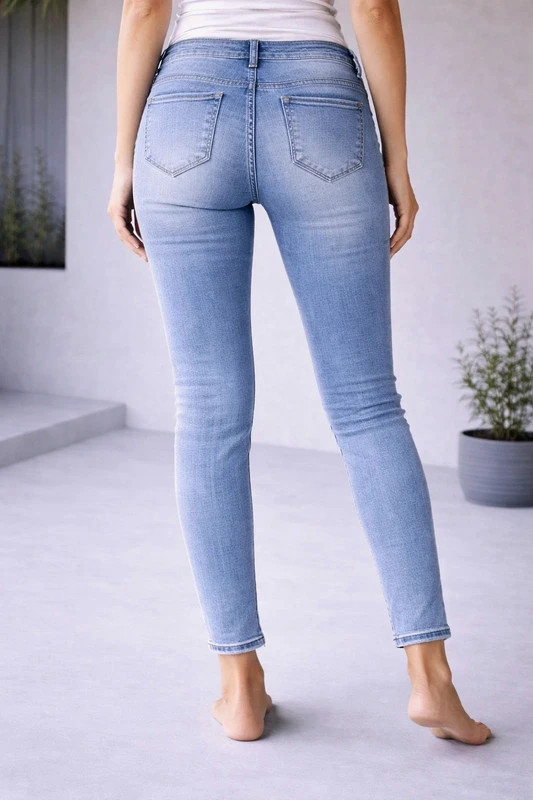 Jean déchiré bleu – T34 / XS 🍀🍀 – LD style – taille XS / 34 / 6 2