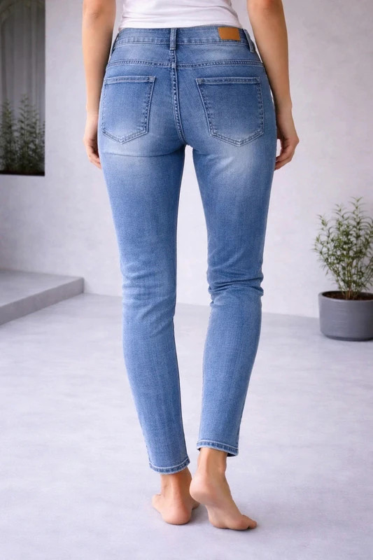 Jean bleu destroy patchwork – T36🍀🍀 – KATE – taille S / 36 / 8 2