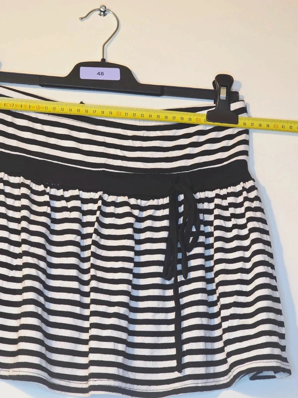 Jupe rayée noir & blanc Mim – Taille 36 – Mim – taille S / 36 / 8 5