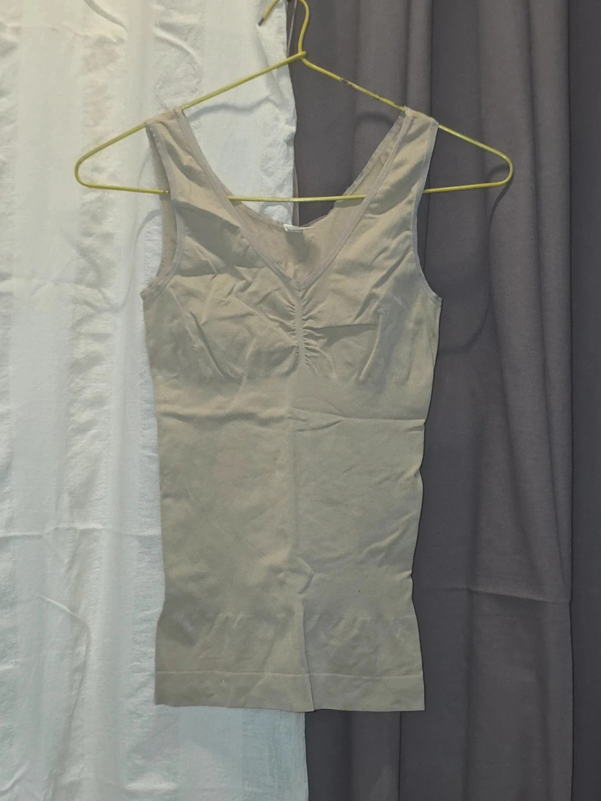 Débardeur gainant / top sculptant beige🌸 – taille M / 38 / 10 2