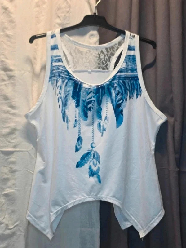 Débardeur fluide blanc imprimé bleu – Taille XL🌸 – taille XL / 42 / 14 2