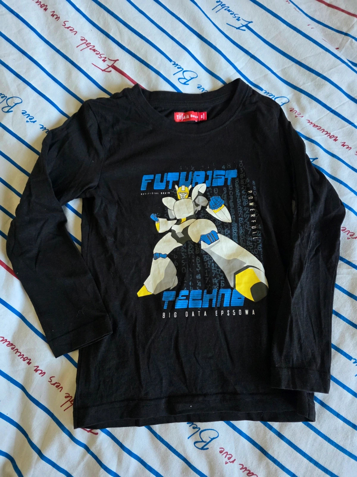 T-shirt noir robot “Futurist Techno” – Tissaia – taille 6 ans / 116 cm 2
