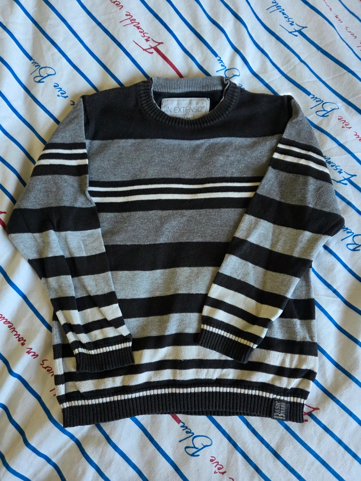 Pull rayé gris et noir – In Extenso – In Extenso – taille 6 ans / 116 cm