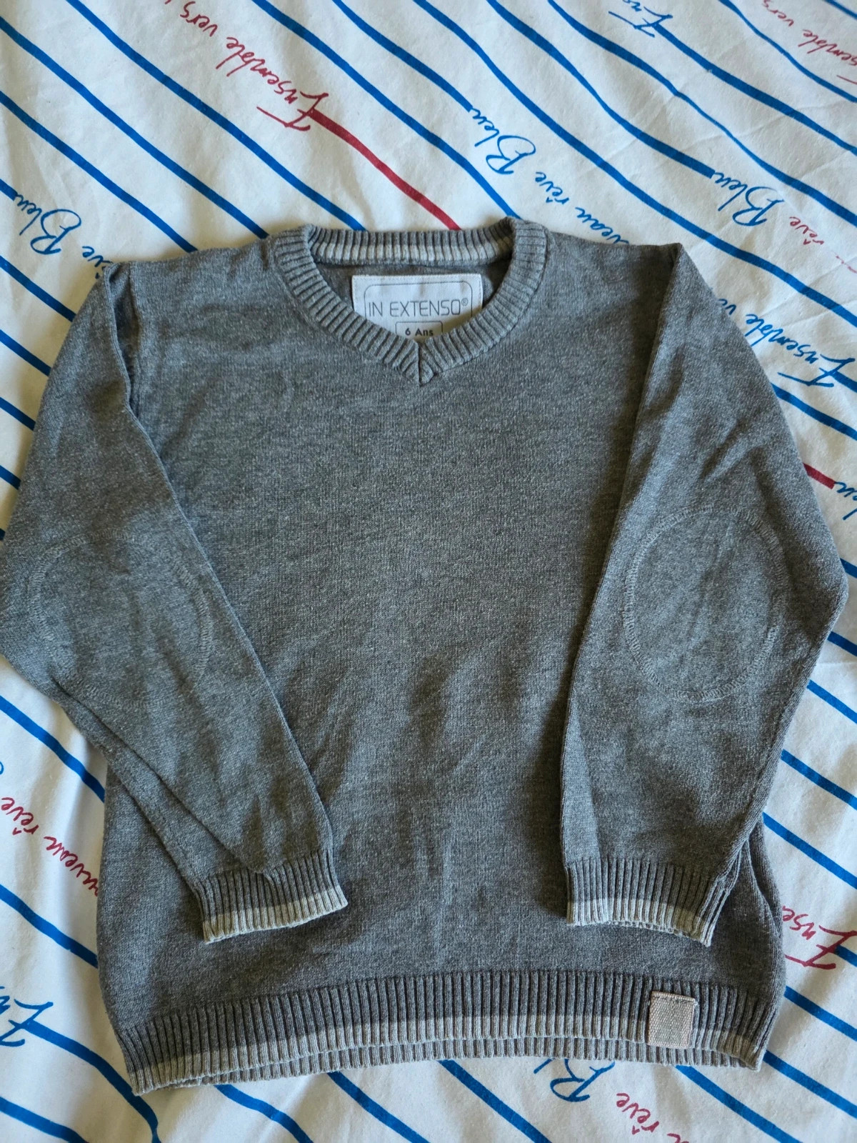 2 Pull col V gris – In Extenso – In Extenso – taille 6 ans / 116 cm 2