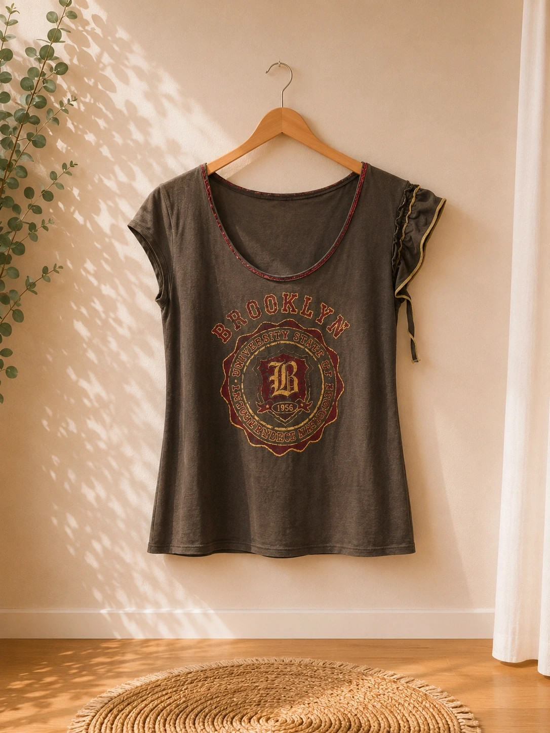 Tee-shirt kaki imprimé – style vintage