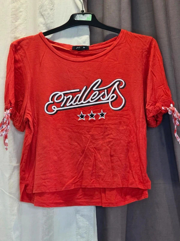 Tee-shirt femme🌸 – Jennyfer – taille S / 36 / 8 2