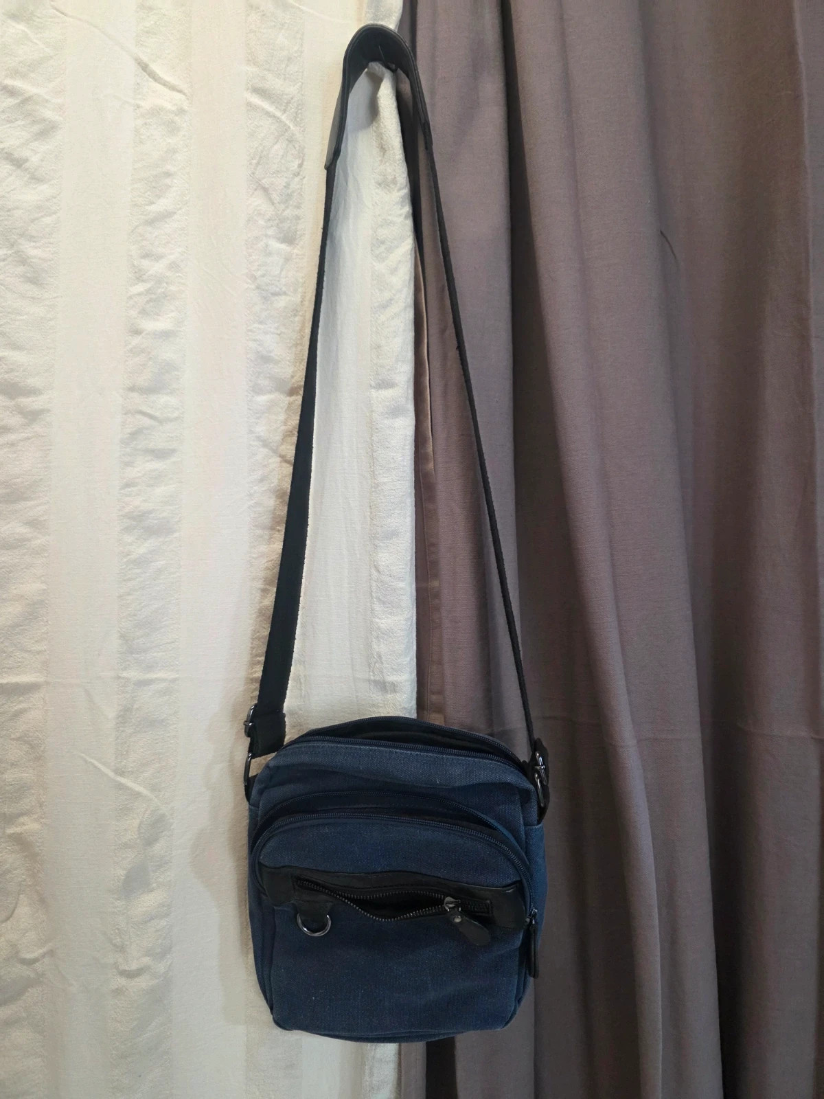 Sac à bandoulière bleu marine 2