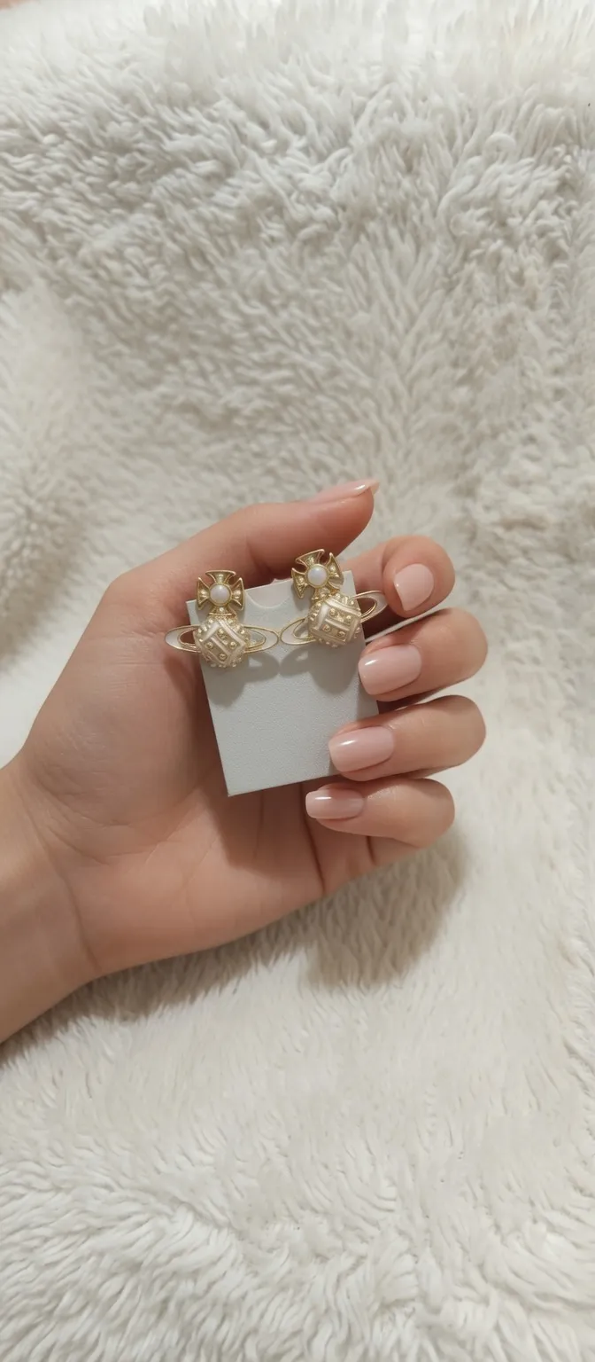 Paires de boucles d'oreilles Vivienne Westwood