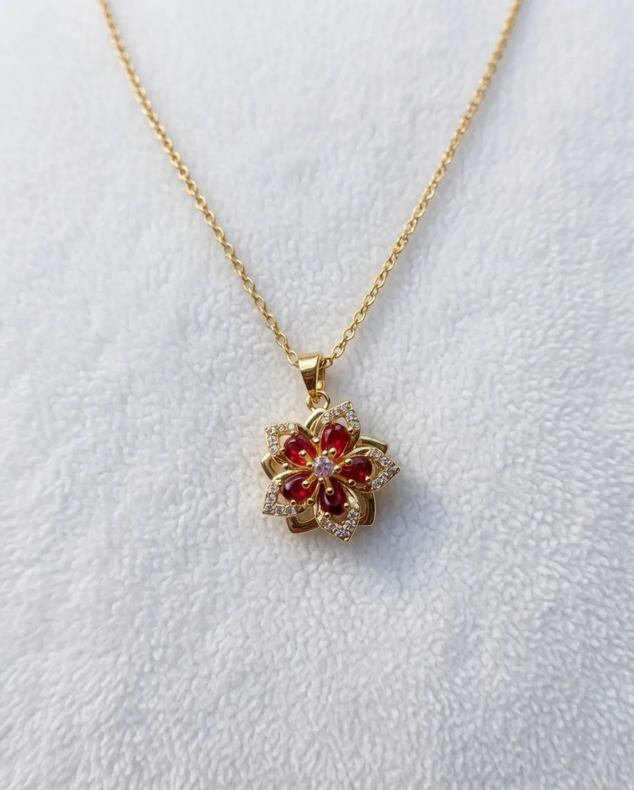 Collier chaîne dorée pendentif étoile rouge 3