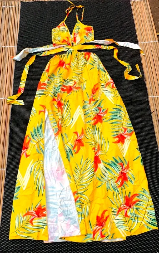 Robes tropical jaune motifs fleurs 2