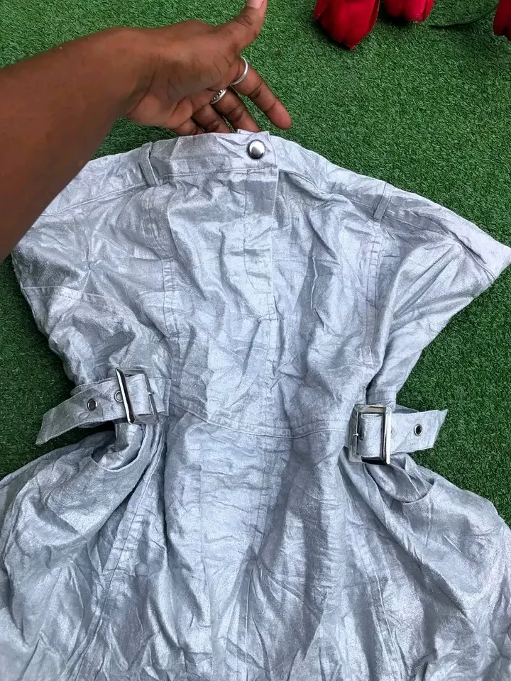 Combishort grise smockée manches bouffantes 2